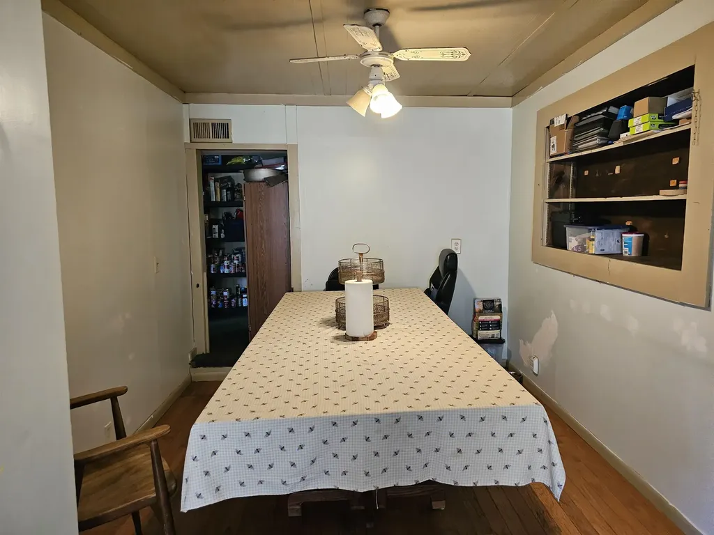 3208 W Bath Road Perry City MI 48872