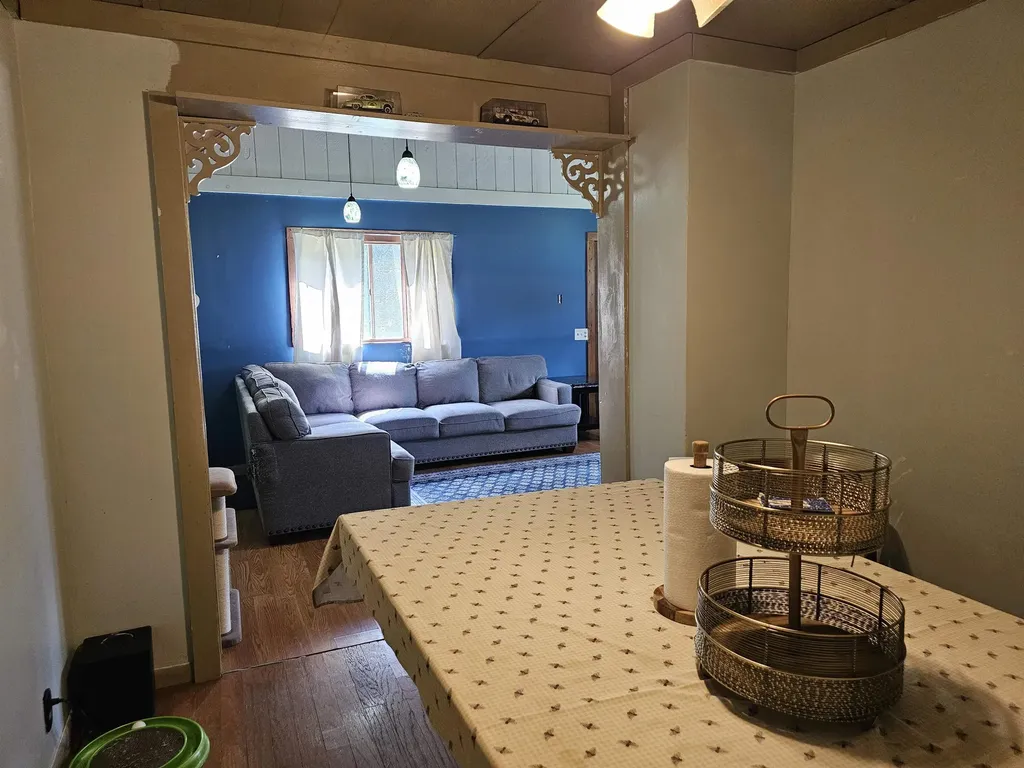3208 W Bath Road Perry City MI 48872
