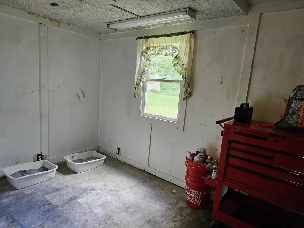 3208 W Bath Road Perry City MI 48872