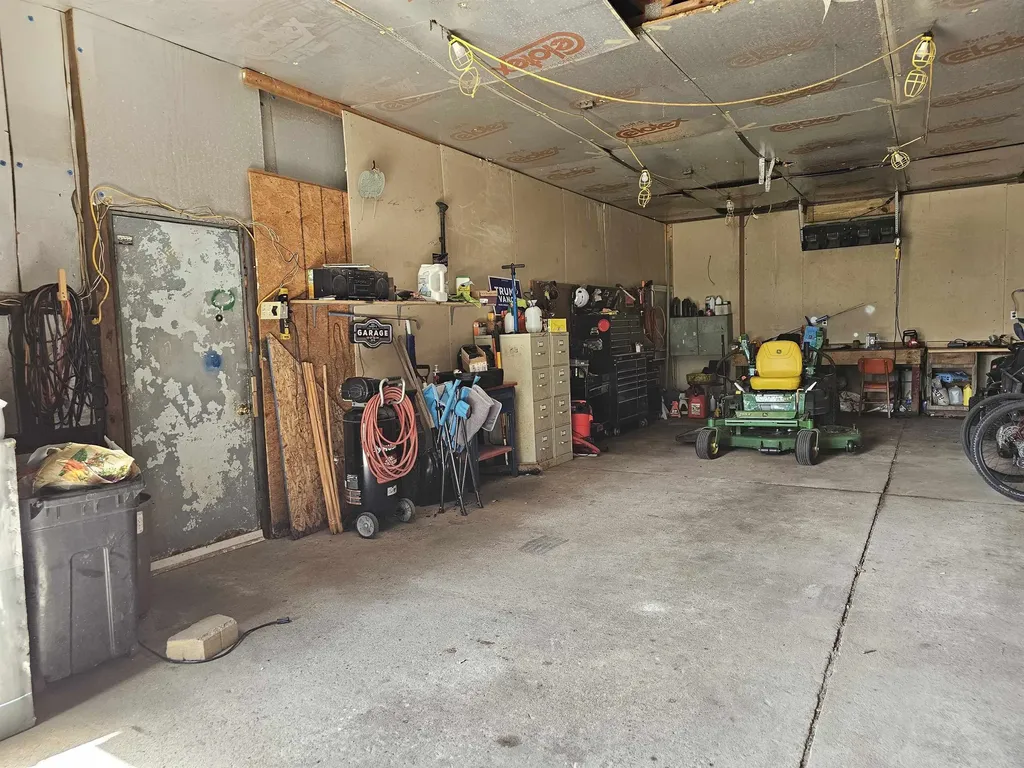 3208 W Bath Road Perry City MI 48872