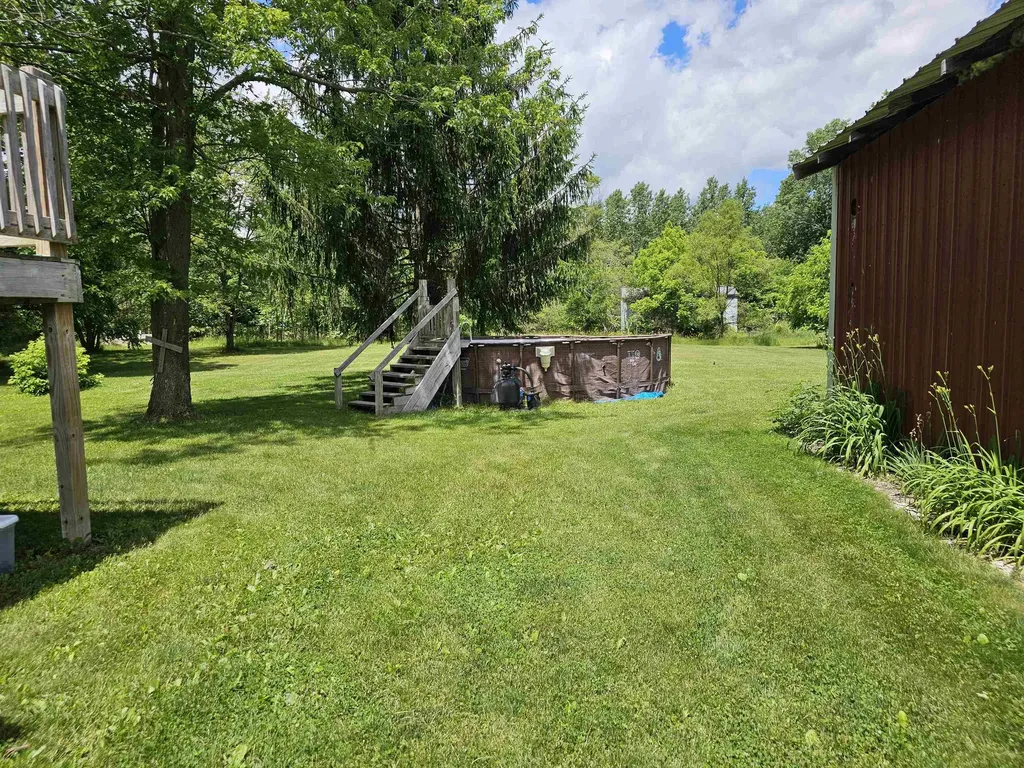 3208 W Bath Road Perry City MI 48872