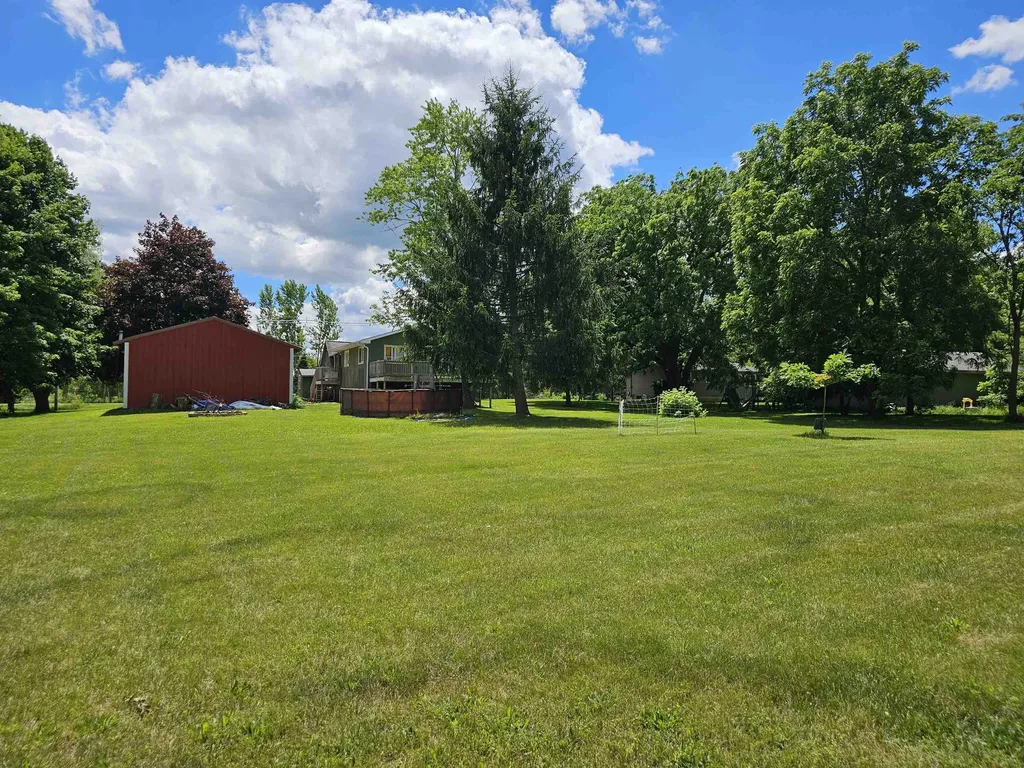 3208 W Bath Road Perry City MI 48872