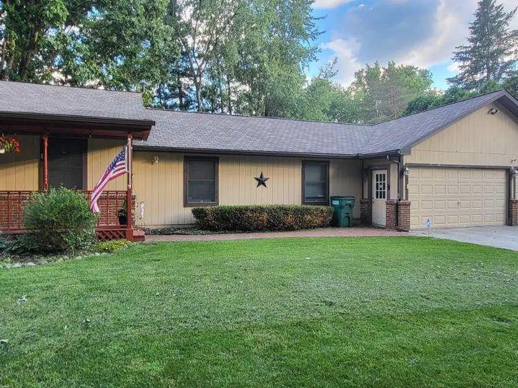 4550 Hummer Lake Road Brandon Charter Township MI 48462