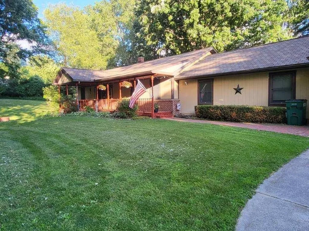 4550 Hummer Lake Road Brandon Charter Township MI 48462