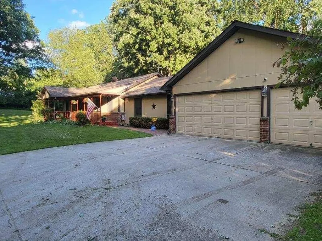 4550 Hummer Lake Road Brandon Charter Township MI 48462