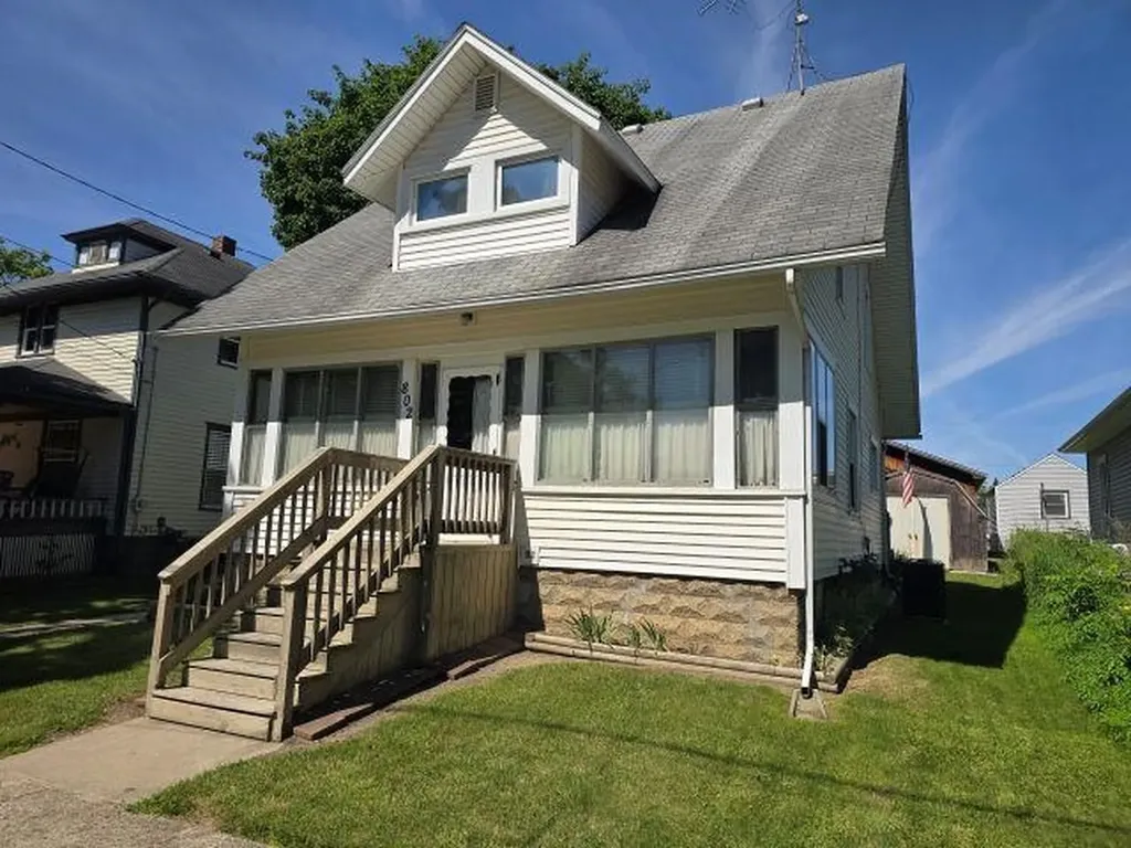 802 S Park Street Owosso City MI 48867