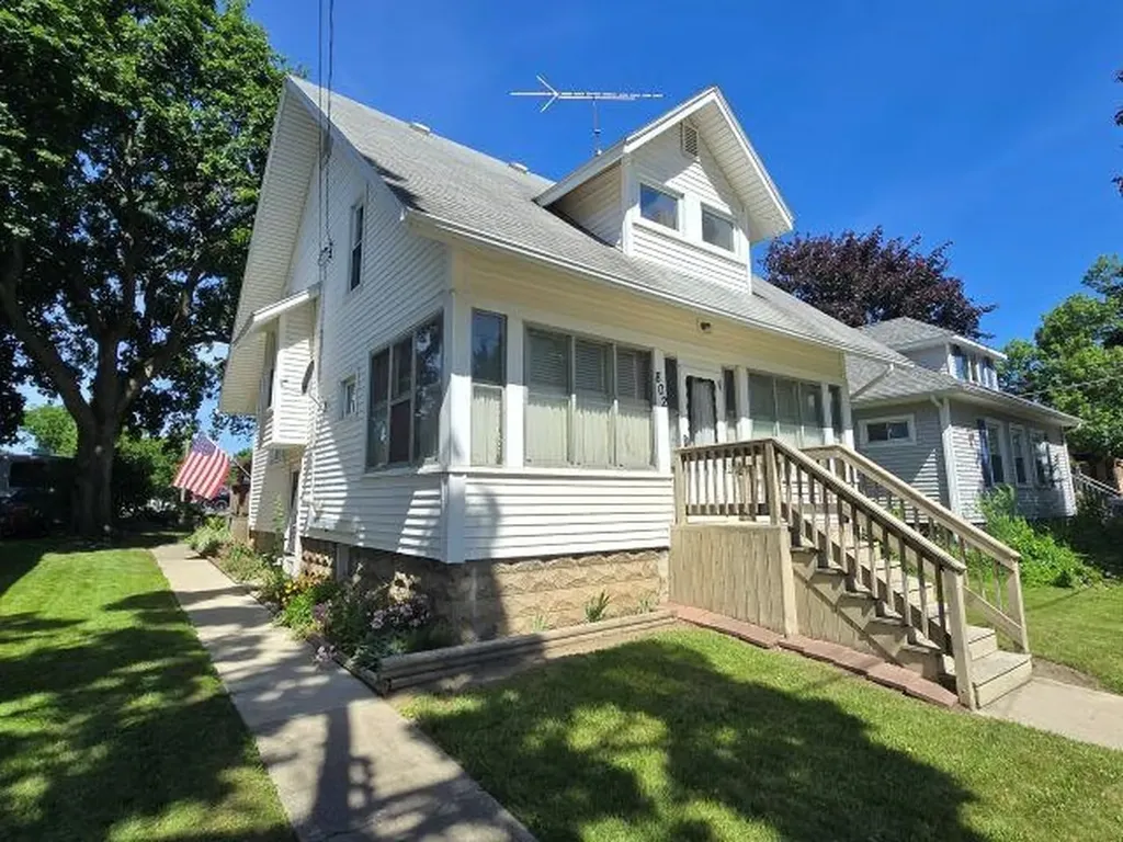802 S Park Street Owosso City MI 48867