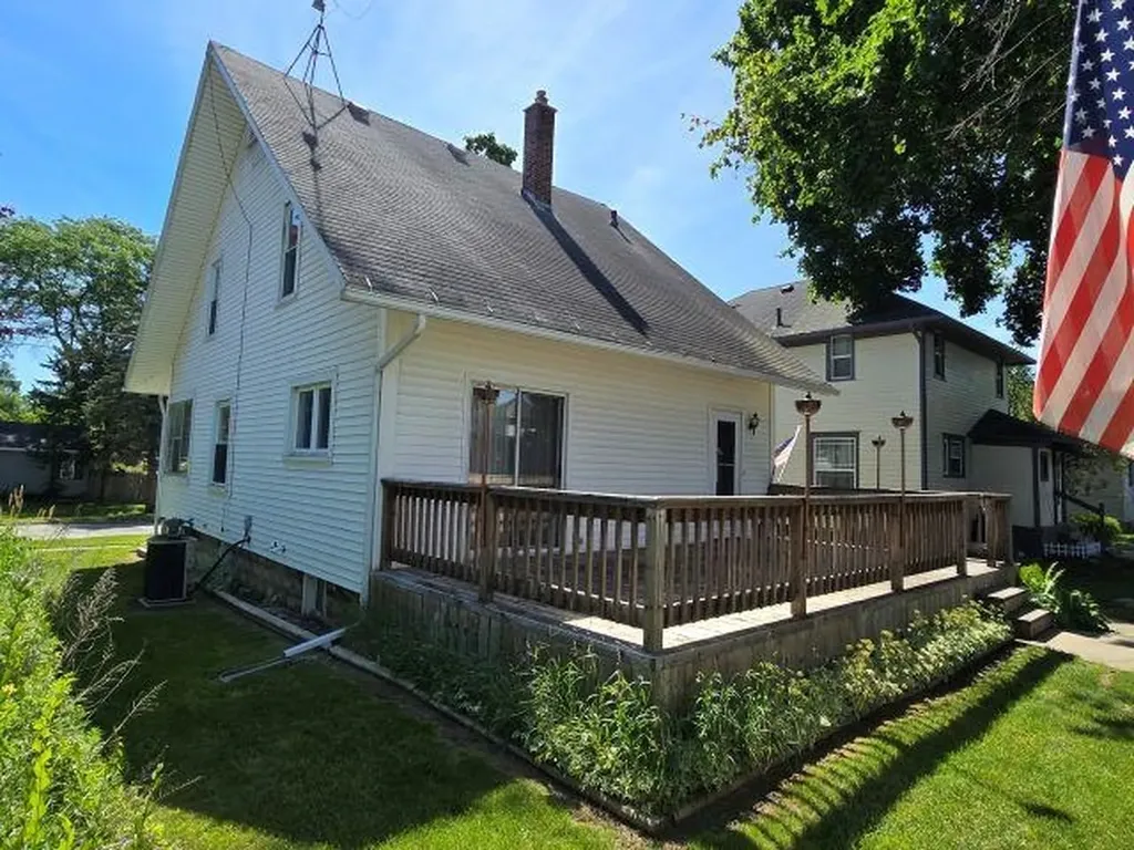 802 S Park Street Owosso City MI 48867