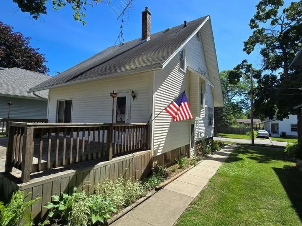 802 S Park Street Owosso City MI 48867