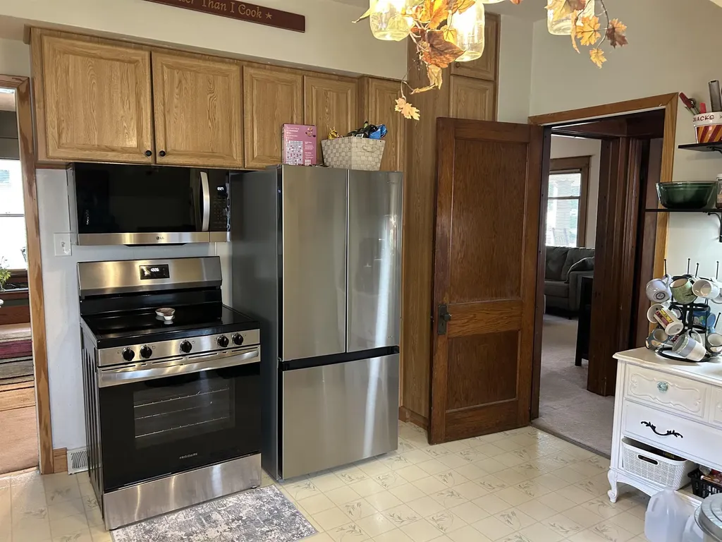 302 N Mackinaw Street Durand City MI 48429