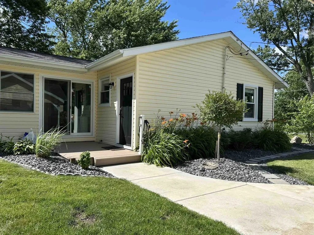 8624 E Monroe Road Vernon Township MI 48429