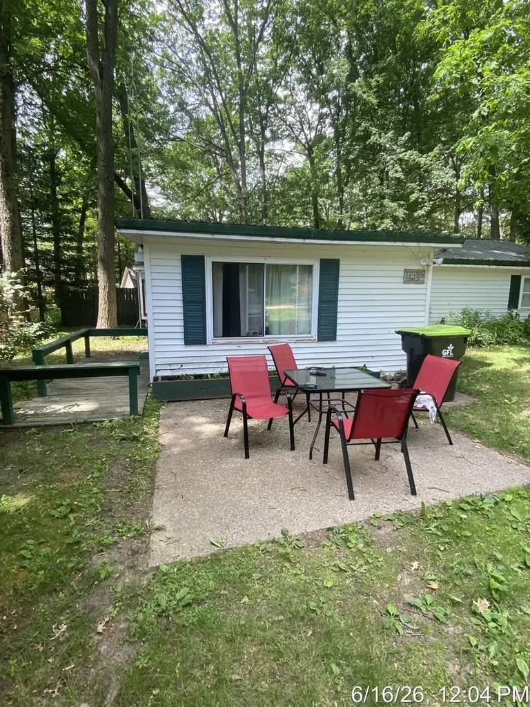 1021 Pocahontas Road Lincoln Township MI 48625
