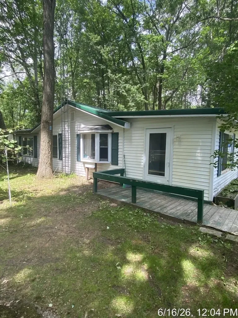 1021 Pocahontas Road Lincoln Township MI 48625