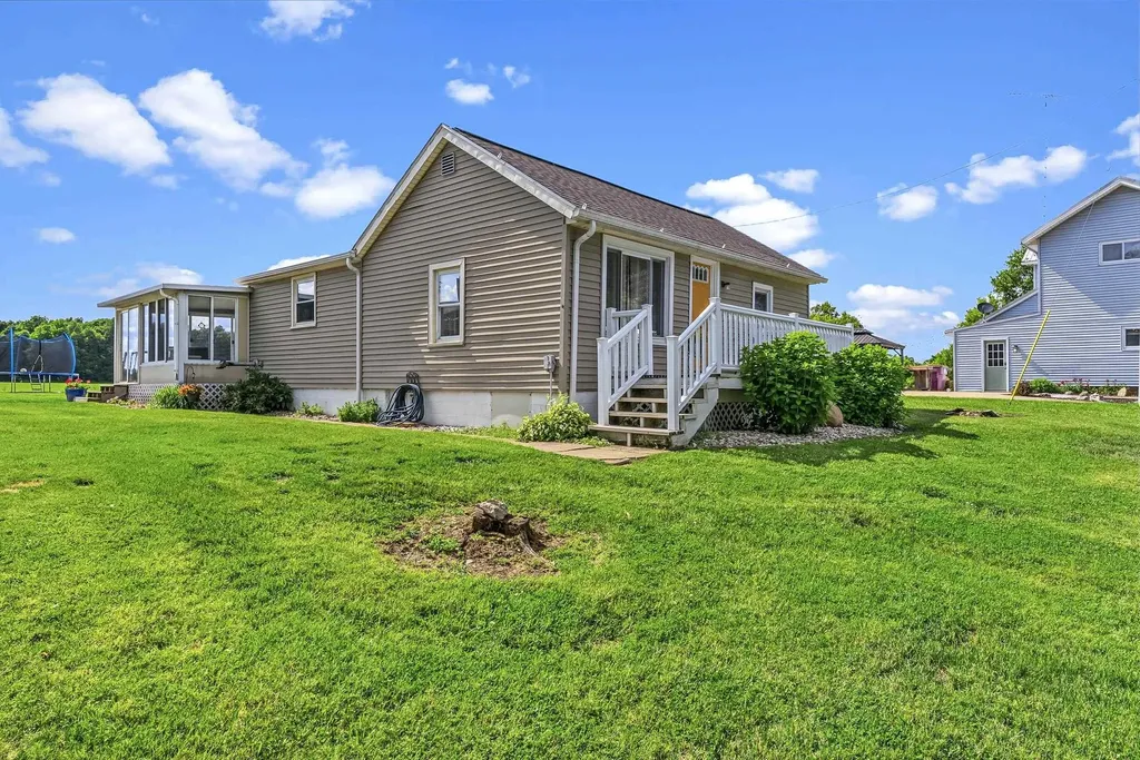 12620 S Reed Road Burns Township MI 48418