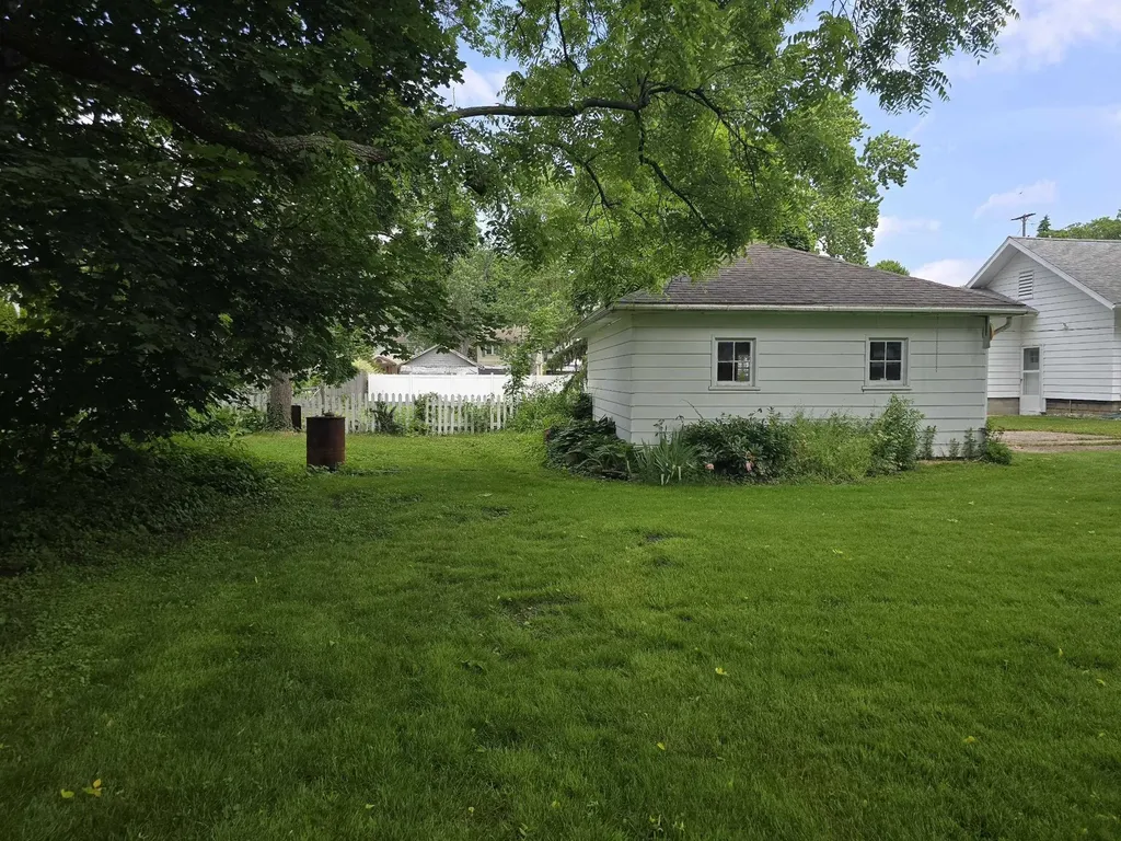 743 N Saginaw Street Owosso City MI 48867