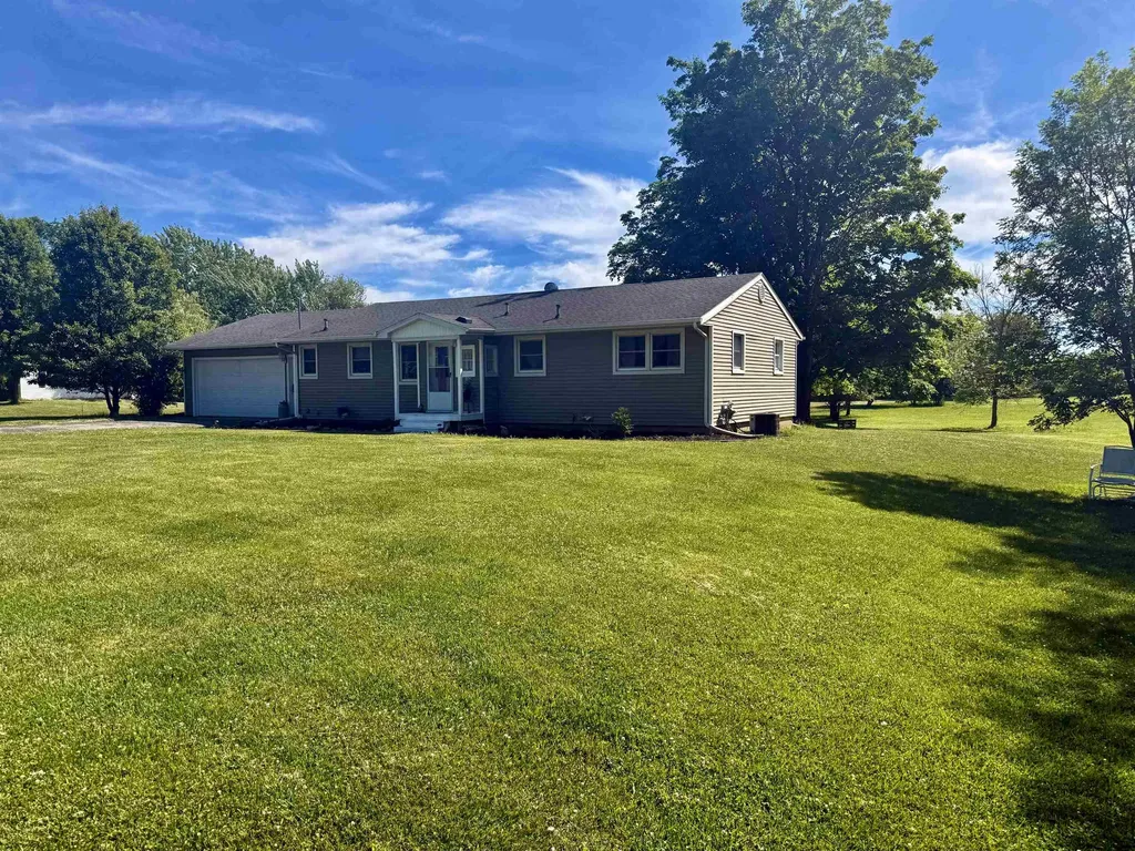 2041 Vandekarr Road Caledonia Charter Township MI 48867