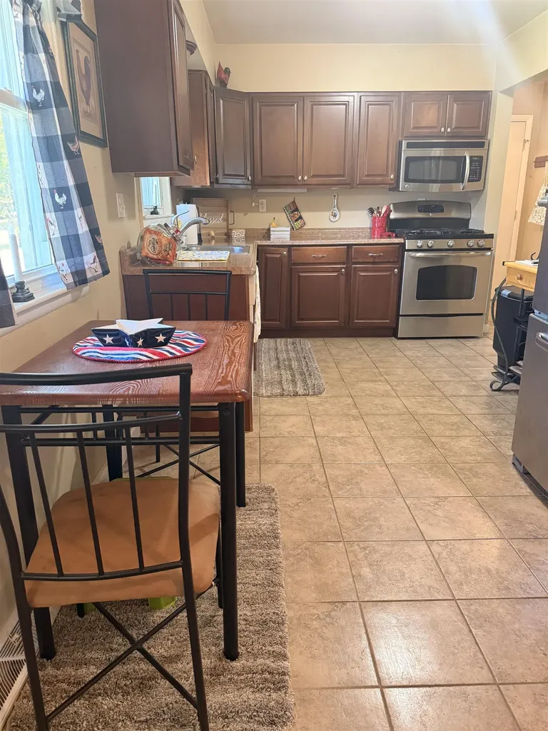 2041 Vandekarr Road Caledonia Charter Township MI 48867