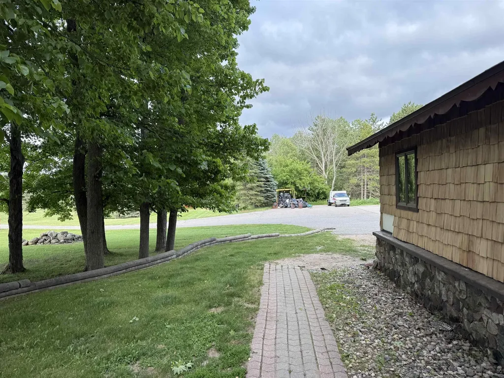 670 E Rose City Road Cumming Township MI 48654