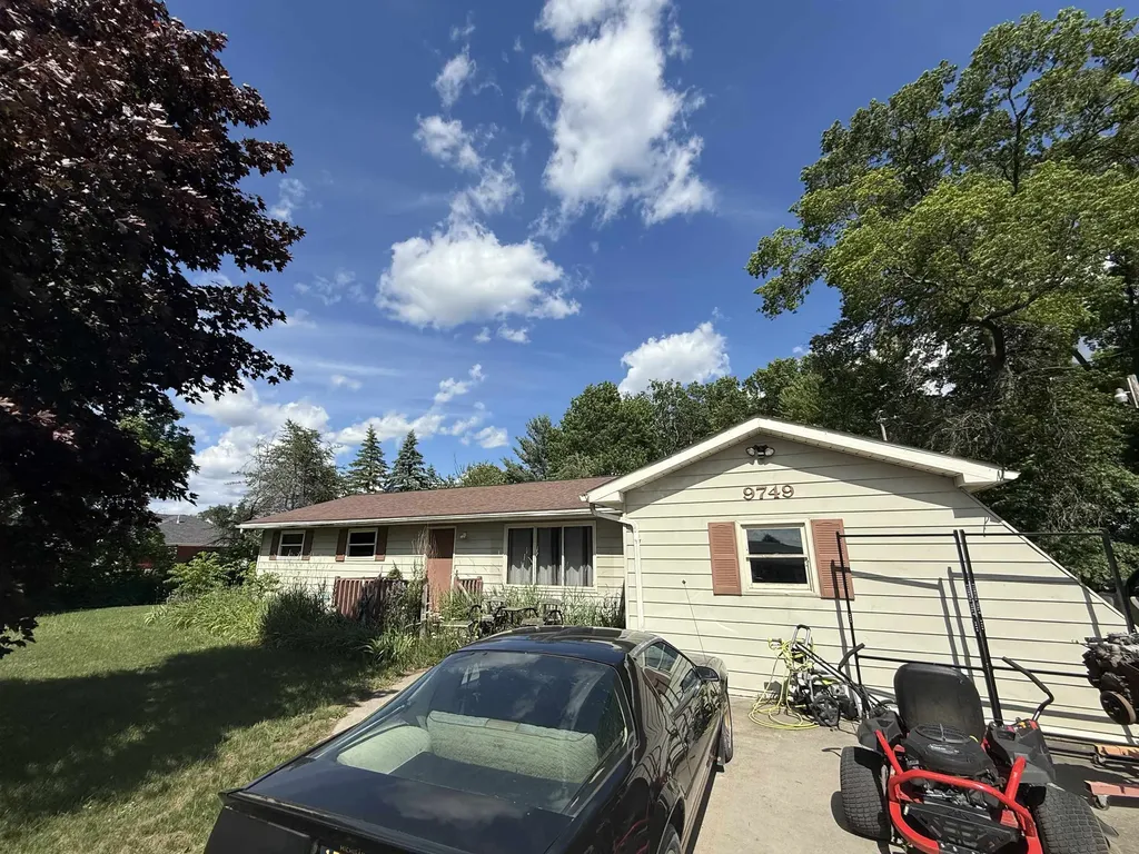 9749 Bell Road Taymouth Township MI 48415