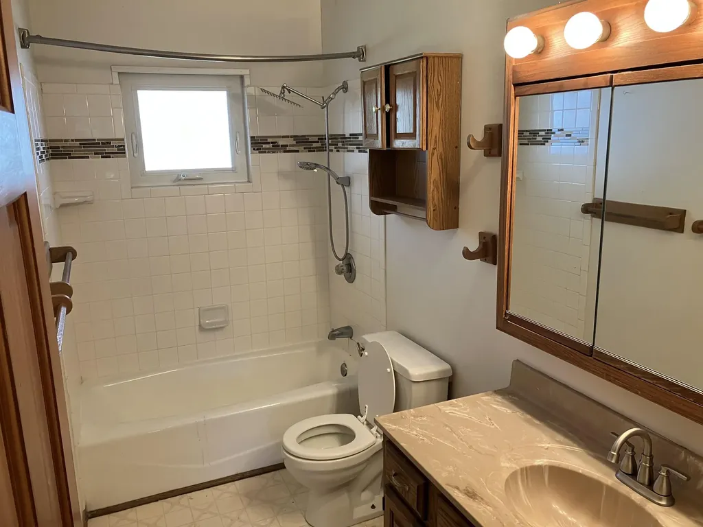 3201 Norwich Road Lansing City MI 48911