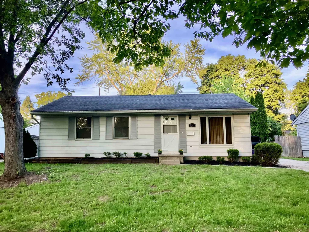 3201 Norwich Road Lansing City MI 48911