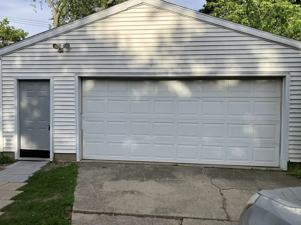 3201 Norwich Road Lansing City MI 48911