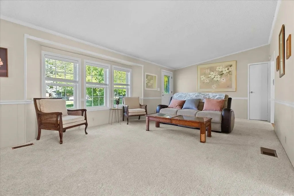 2460 Clairmont Drive Owosso Charter Township MI 48867