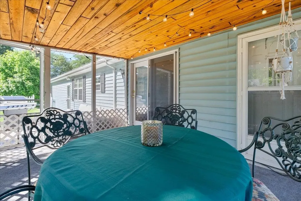 2460 Clairmont Drive Owosso Charter Township MI 48867