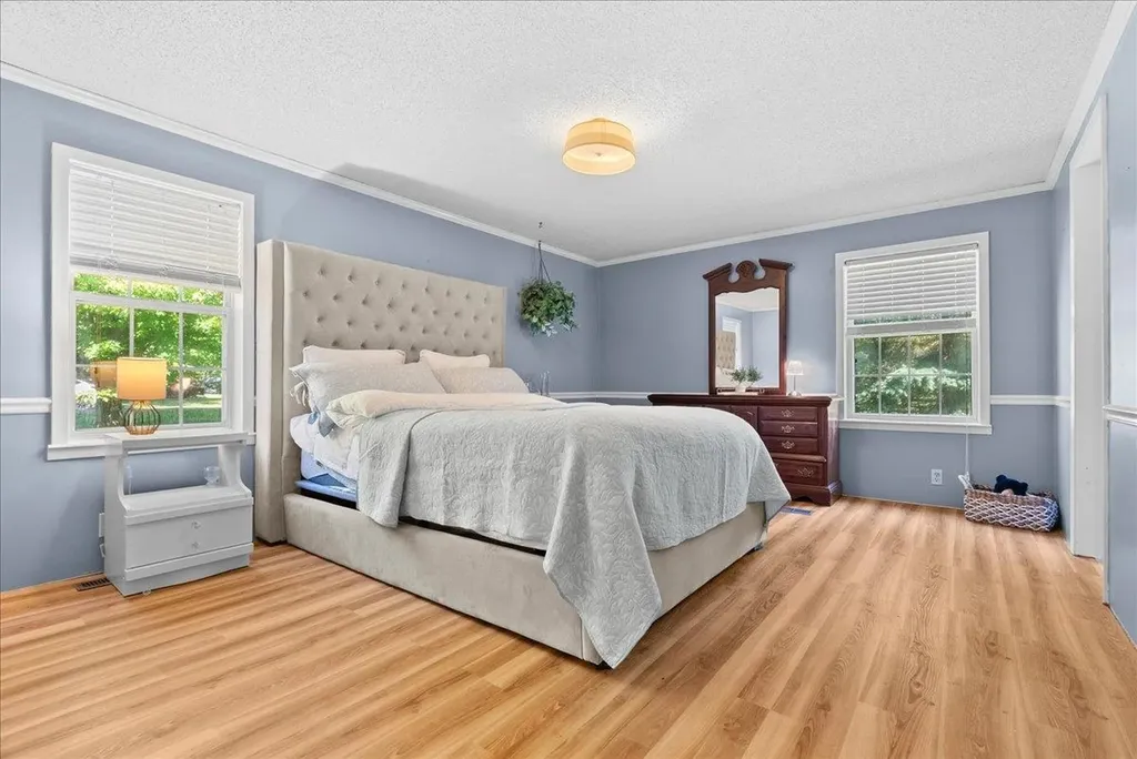 2460 Clairmont Drive Owosso Charter Township MI 48867