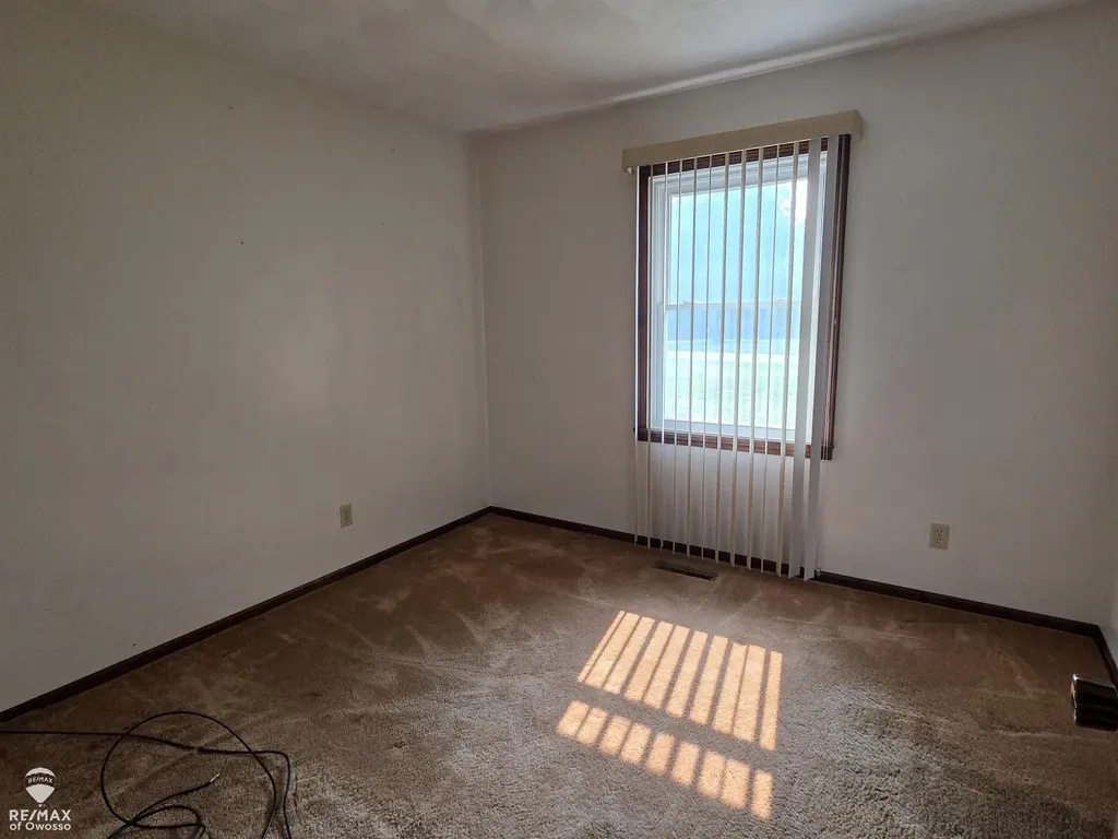 142 Stanley Drive Caledonia Charter Township MI 48817