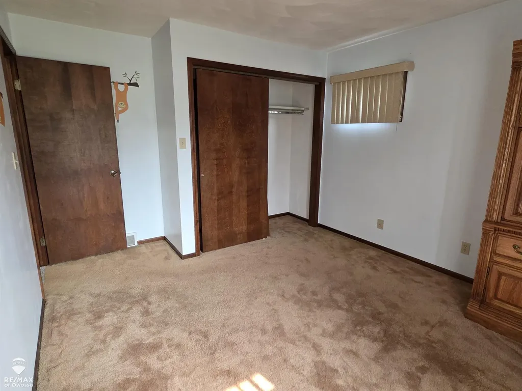 142 Stanley Drive Caledonia Charter Township MI 48817