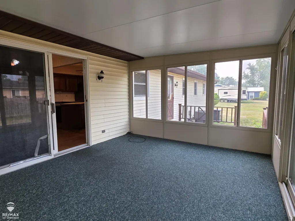 142 Stanley Drive Caledonia Charter Township MI 48817