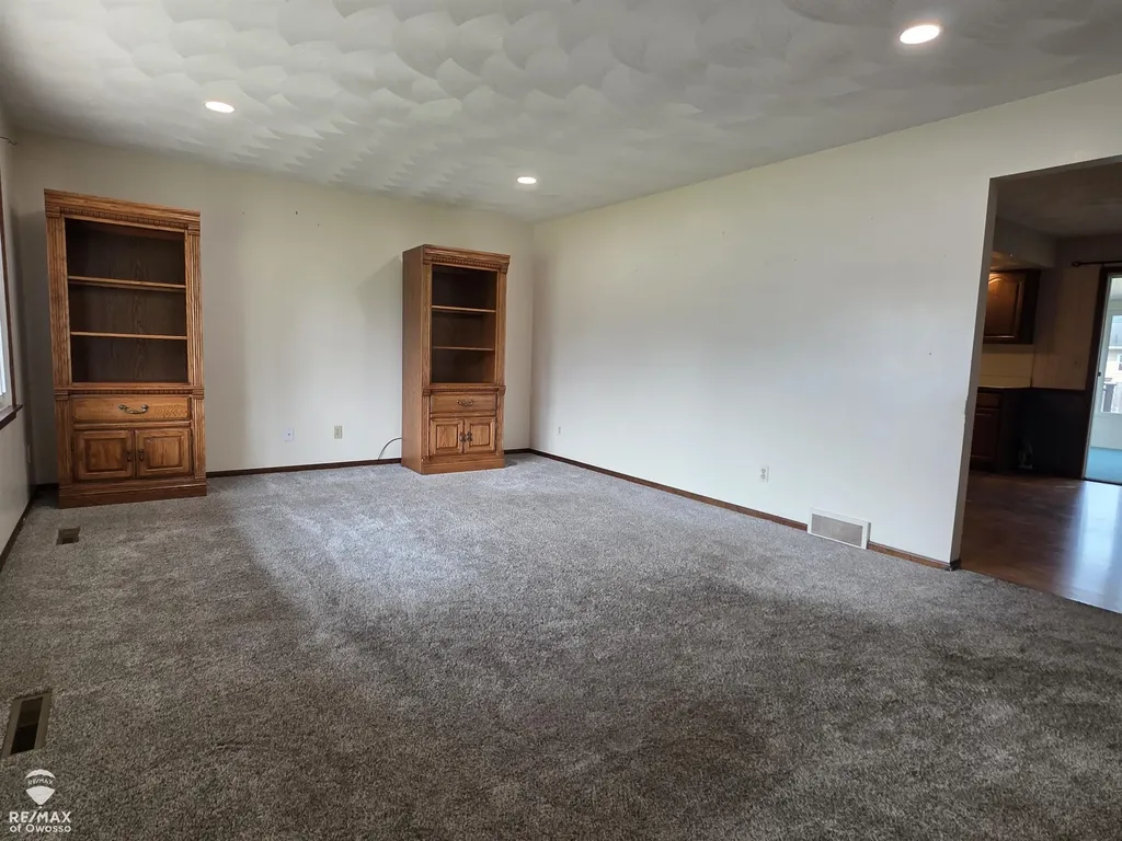 142 Stanley Drive Caledonia Charter Township MI 48817