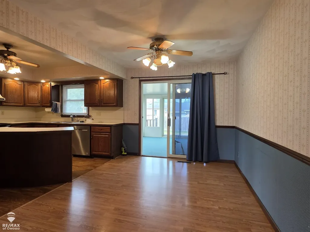 142 Stanley Drive Caledonia Charter Township MI 48817