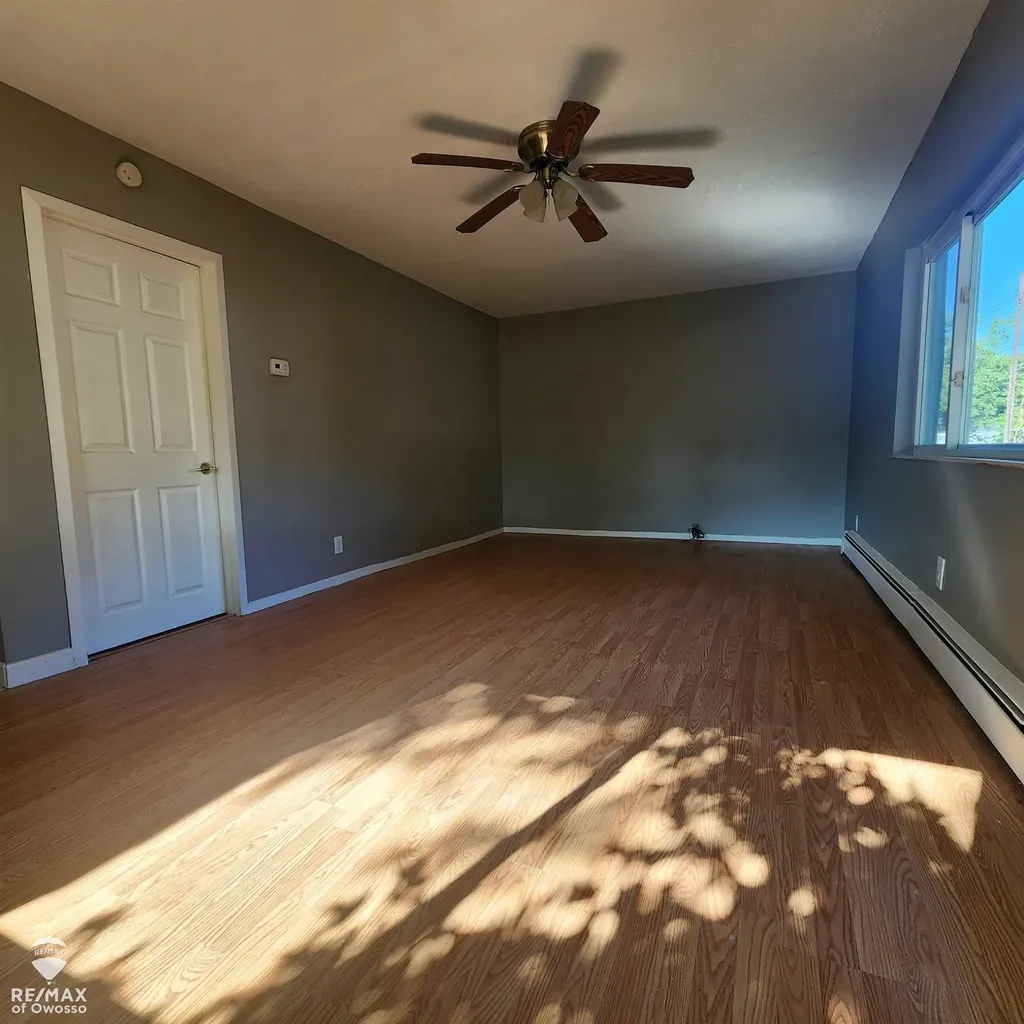 129 W Walnut Street St. Charles Village MI 48655