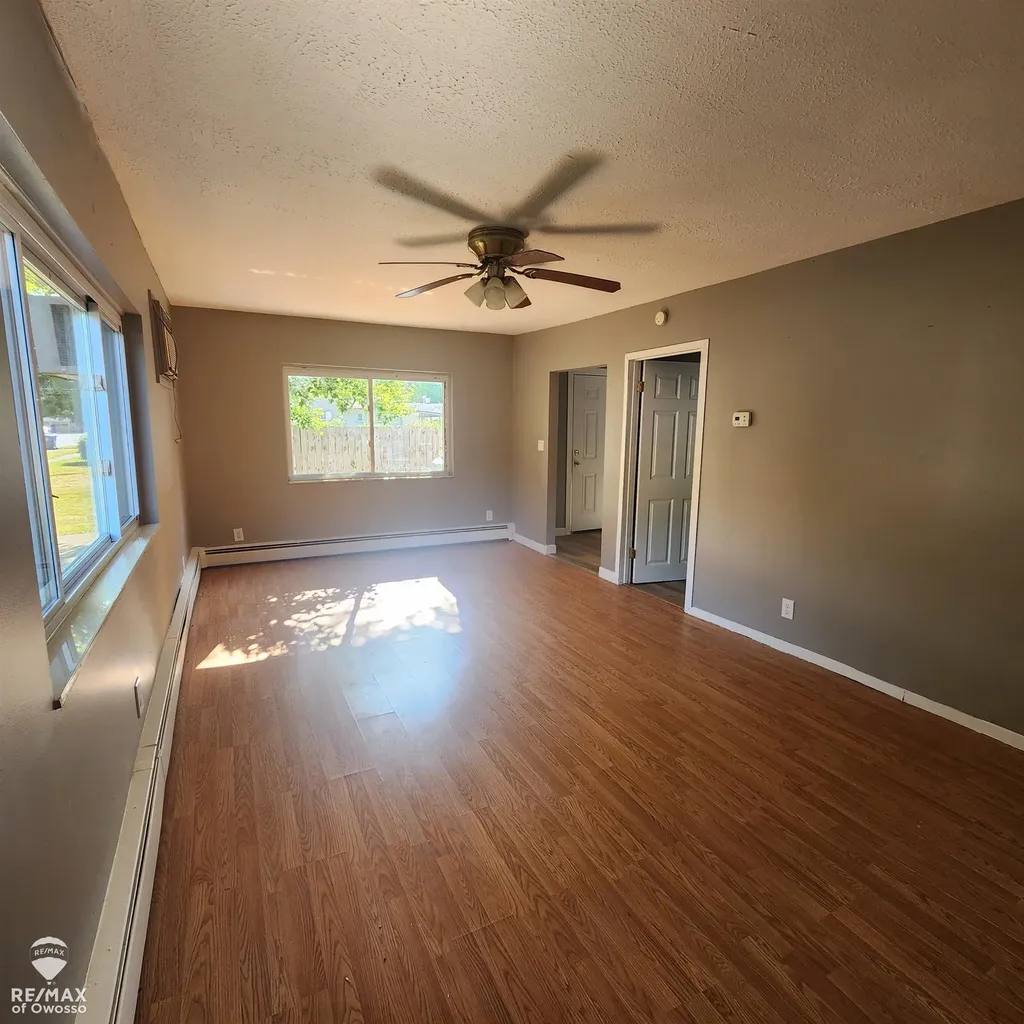 129 W Walnut Street St. Charles Village MI 48655