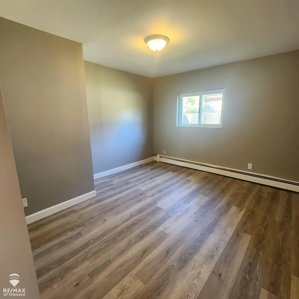 129 W Walnut Street St. Charles Village MI 48655