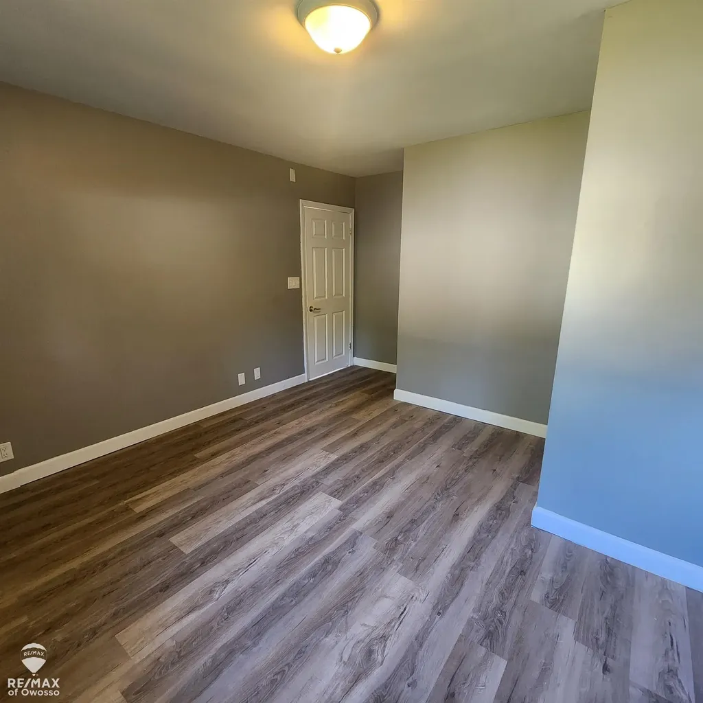 129 W Walnut Street St. Charles Village MI 48655