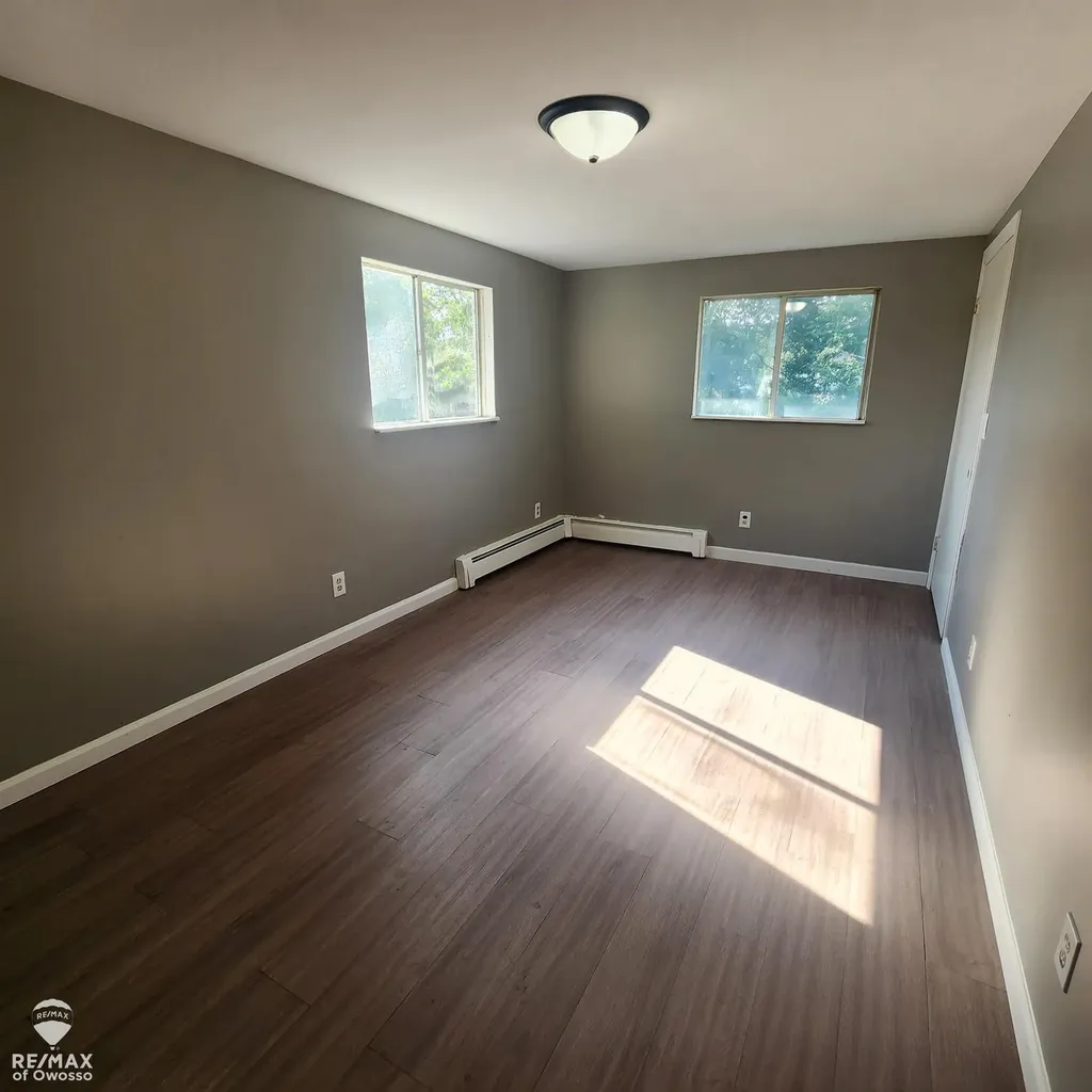 129 W Walnut Street St. Charles Village MI 48655