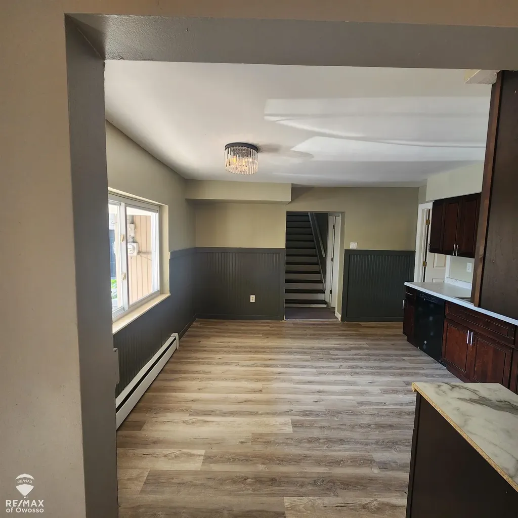 129 W Walnut Street St. Charles Village MI 48655
