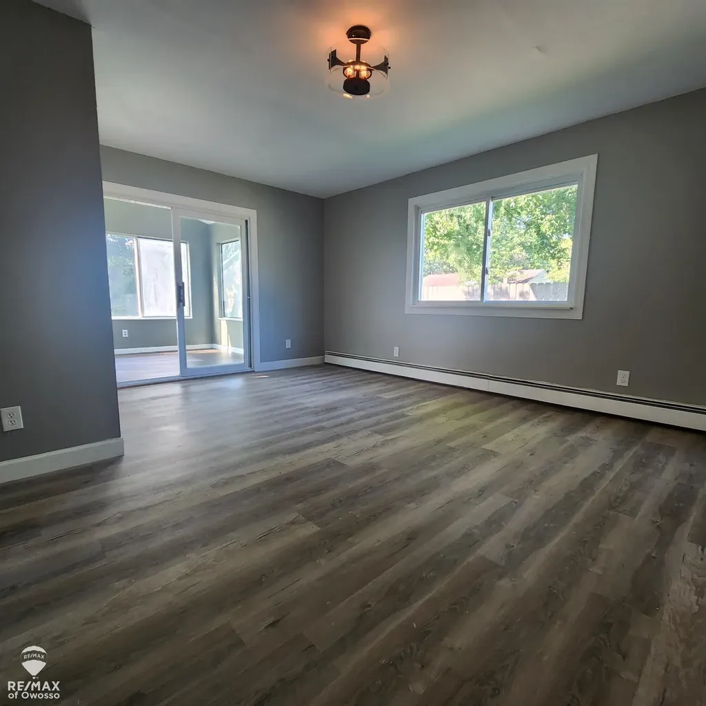 129 W Walnut Street St. Charles Village MI 48655