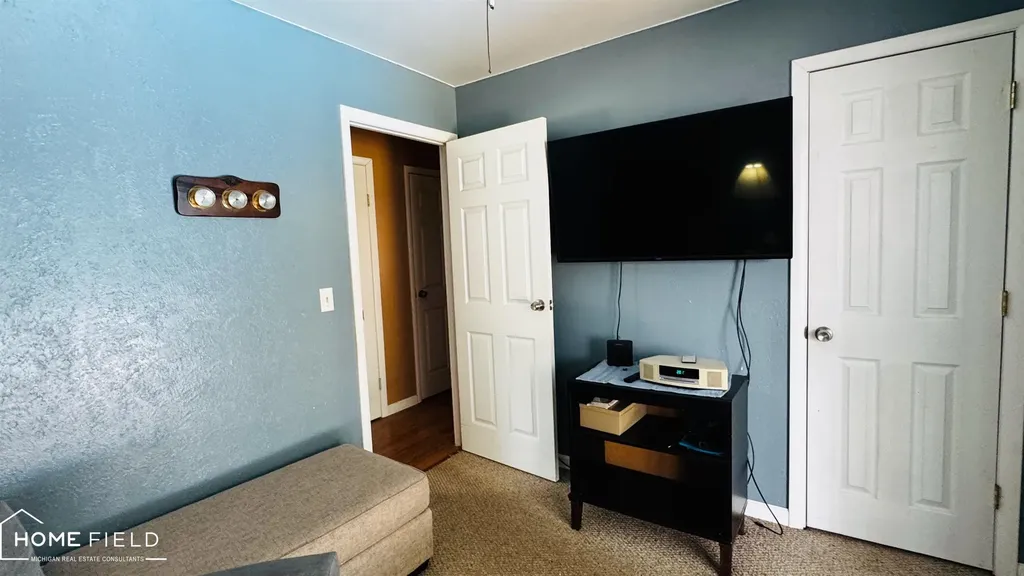 810 E King Street Corunna City MI 48817