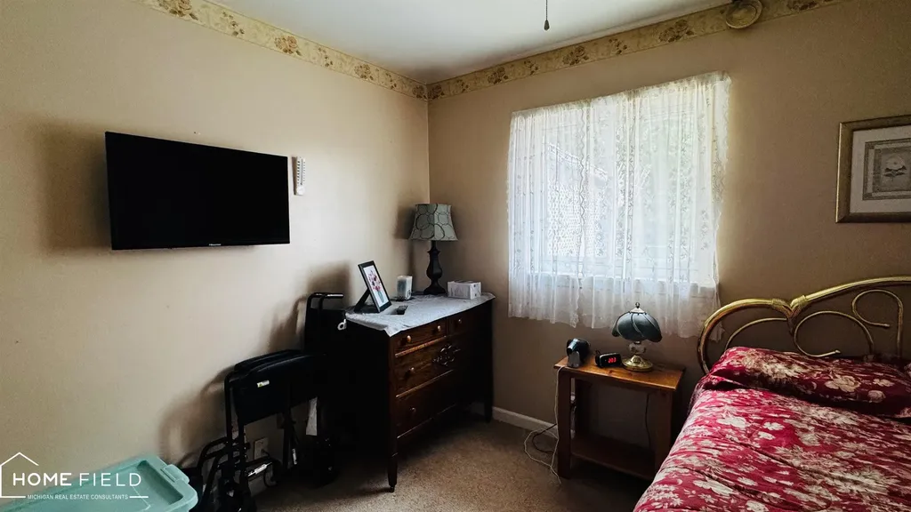 810 E King Street Corunna City MI 48817