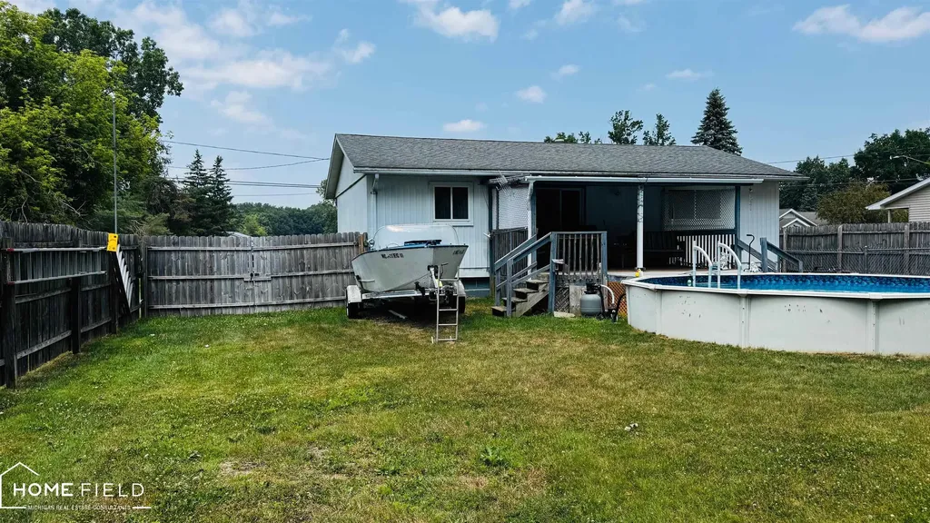 810 E King Street Corunna City MI 48817