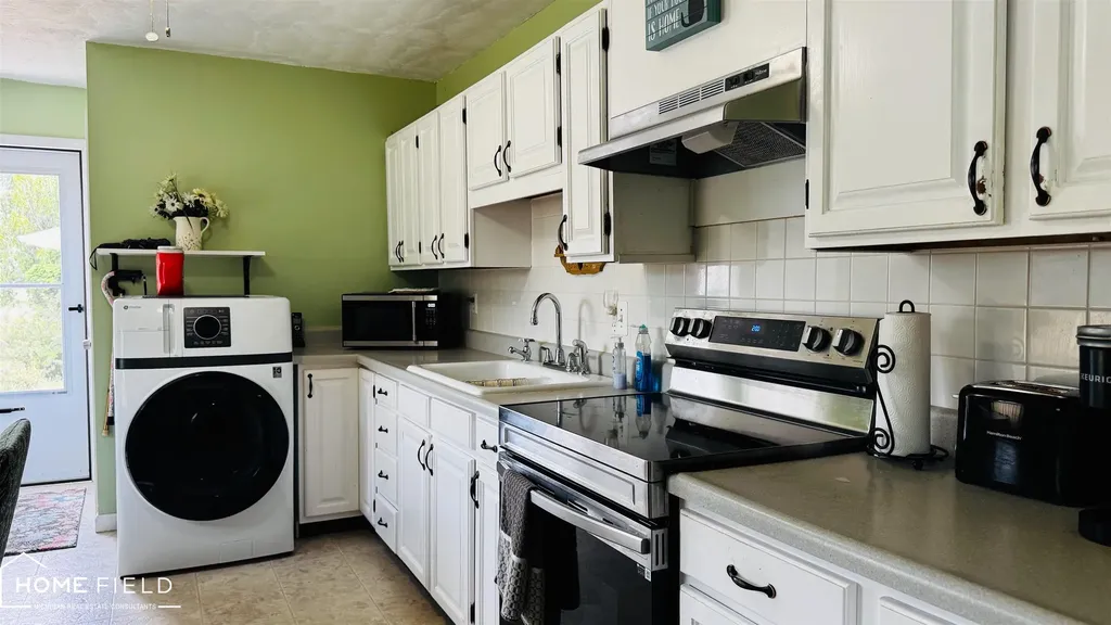 810 E King Street Corunna City MI 48817