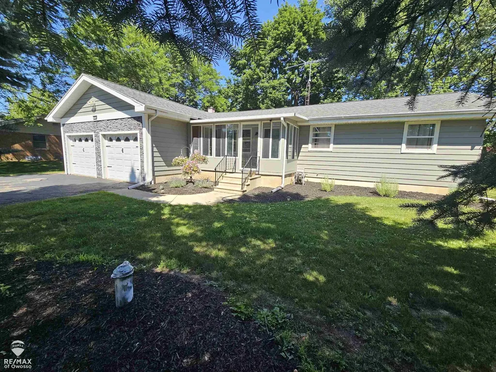500 N Hintz Street Owosso Charter Township MI 48867