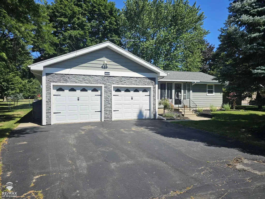 500 N Hintz Street Owosso Charter Township MI 48867