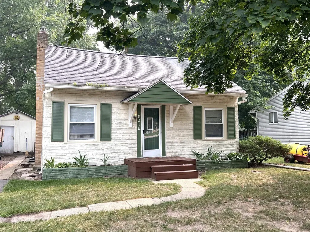 6319 S Washington Avenue Lansing City MI 48911