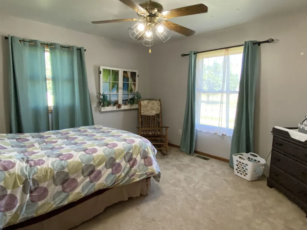 606 Doyle Road Laingsburg City MI 48848
