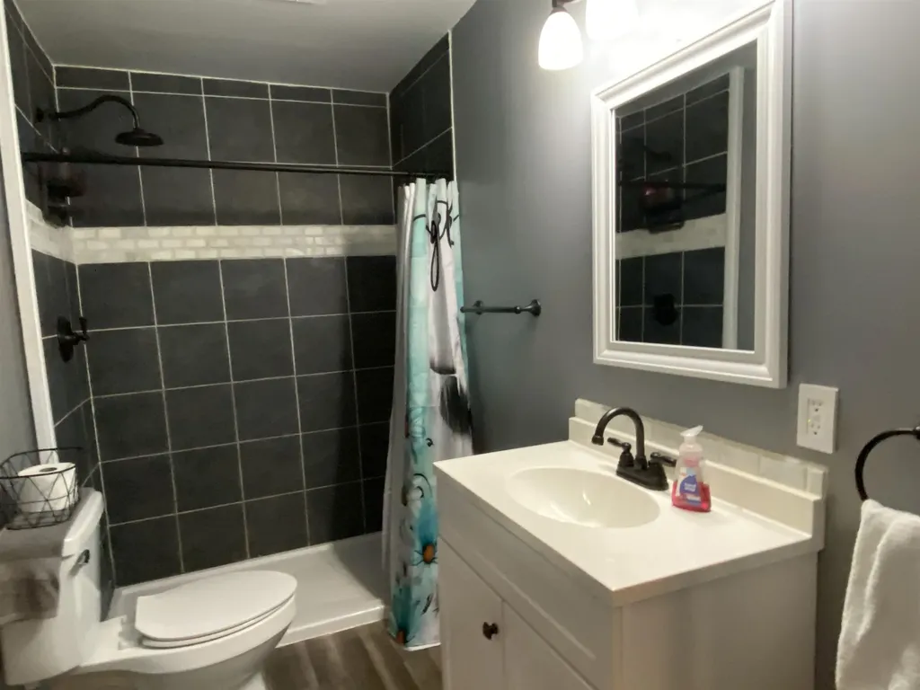 606 Doyle Road Laingsburg City MI 48848